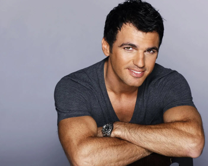 Tony Dovolani